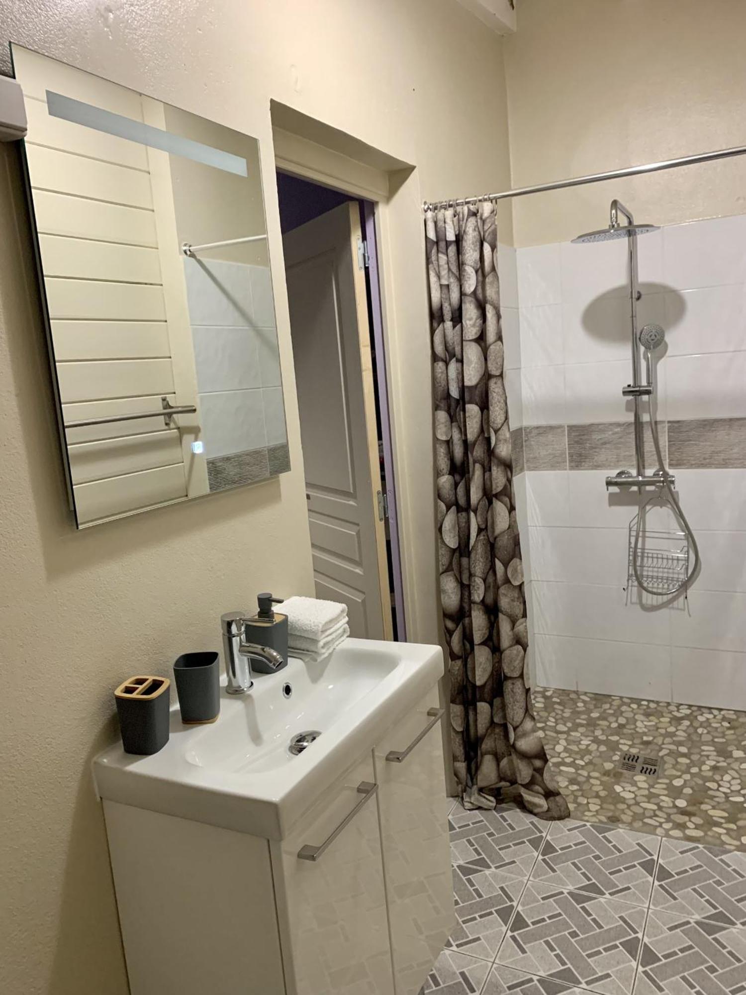 Les Gites Orchidees Bel'O Capesterre-Belle-Eau Room photo